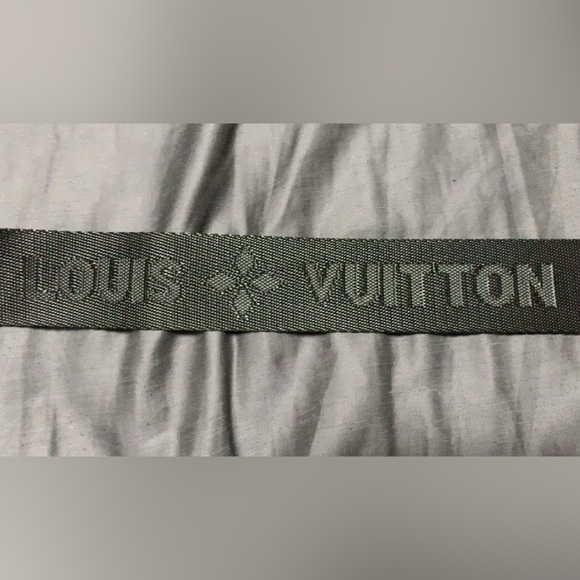 Louis Vuitton Side Bag - Picture 3 of 5